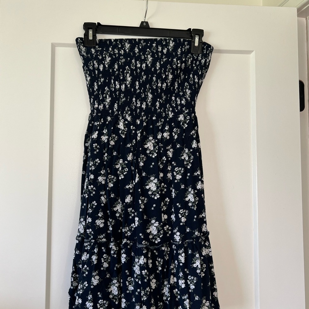 Hollister- Floral Smocked Dress